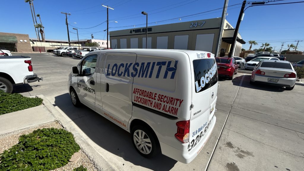 locksmith in yuma arizona van