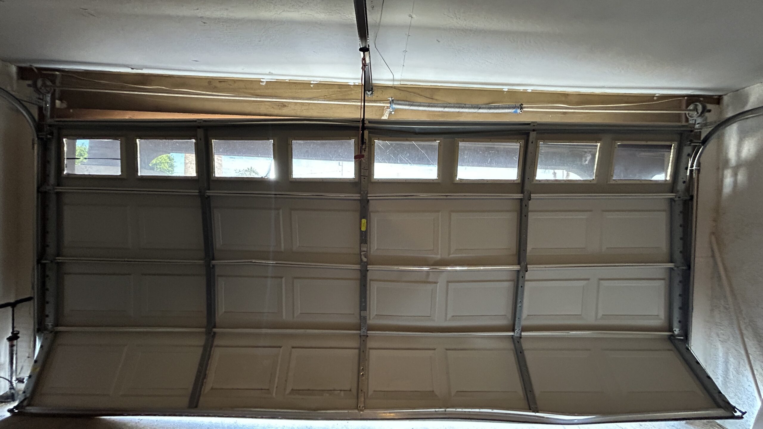 Cracked Or Damaged Garage Door Repair Yuma
